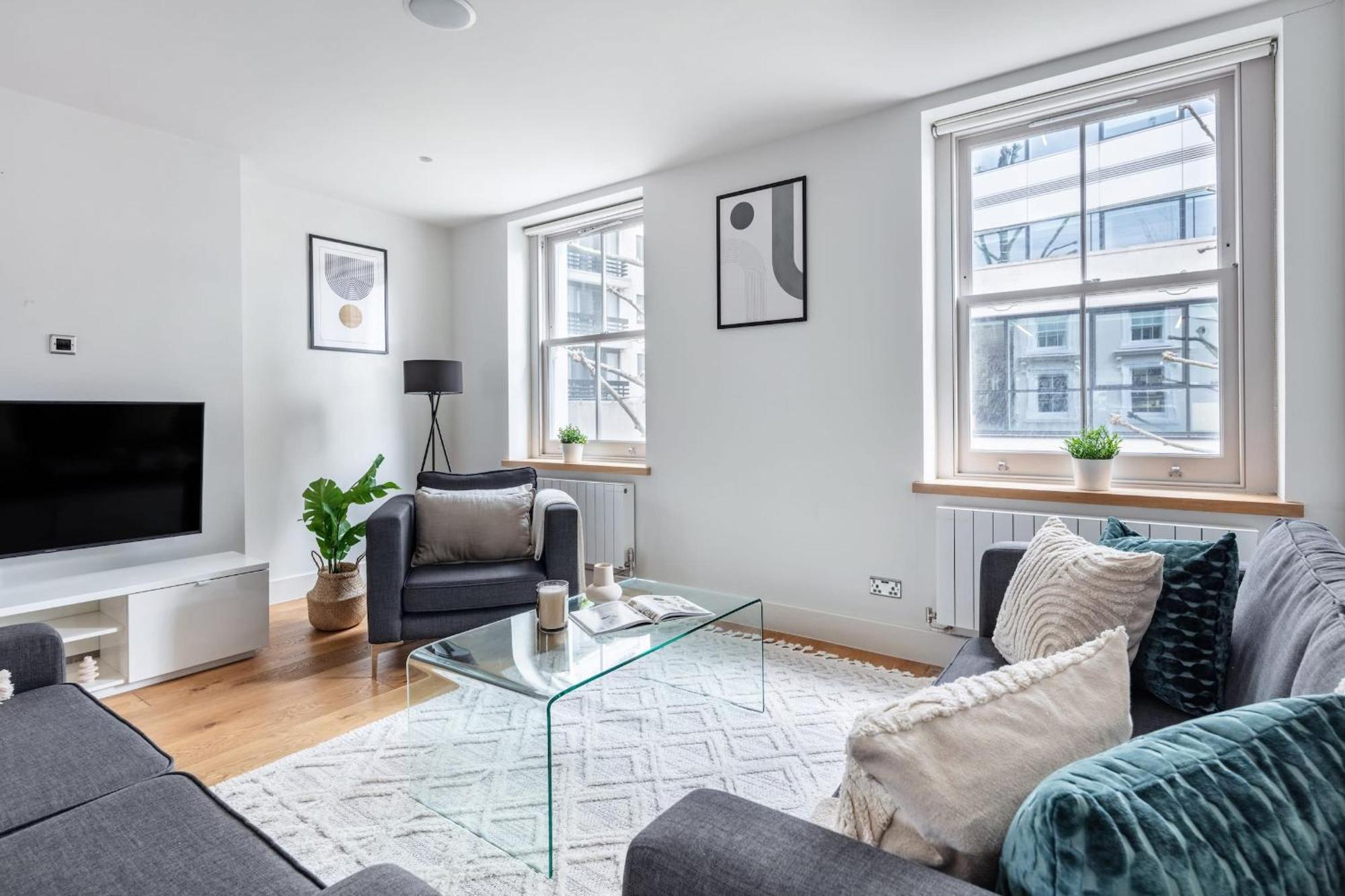 2Br In Soho - Charlotte Street - Cityapartmentstay Лондон Экстерьер фото