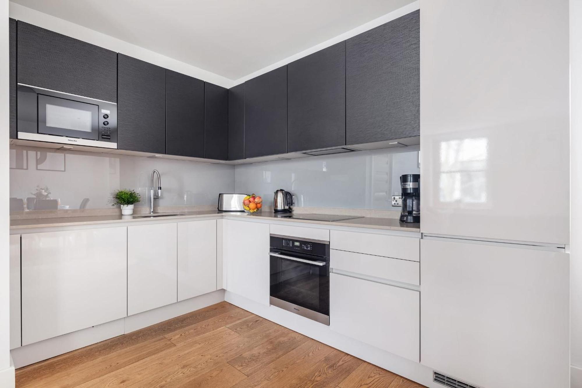 2Br In Soho - Charlotte Street - Cityapartmentstay Лондон Экстерьер фото